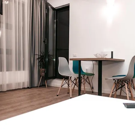 Puzzle Apartaments&studios 3* קריובה