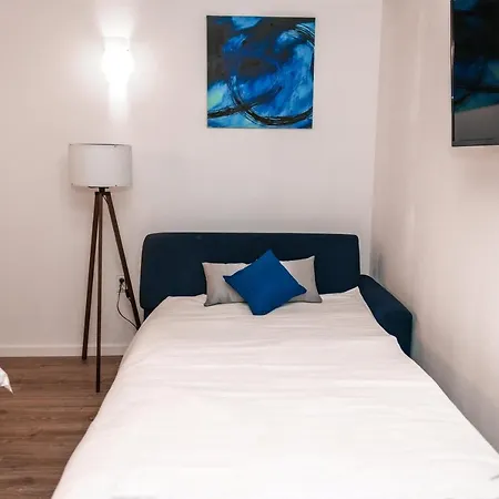 Puzzle Apartaments&studios Appart hôtel *