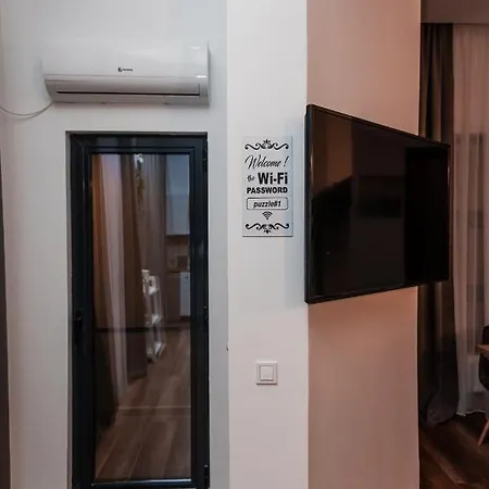 Puzzle Apartaments&studios מלון דירות קריובה