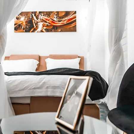 Puzzle Apartaments&studios 3* Craiova