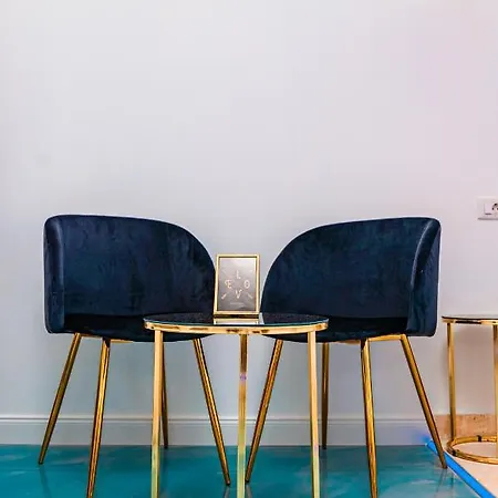 Puzzle Apartaments&studios מלון דירות