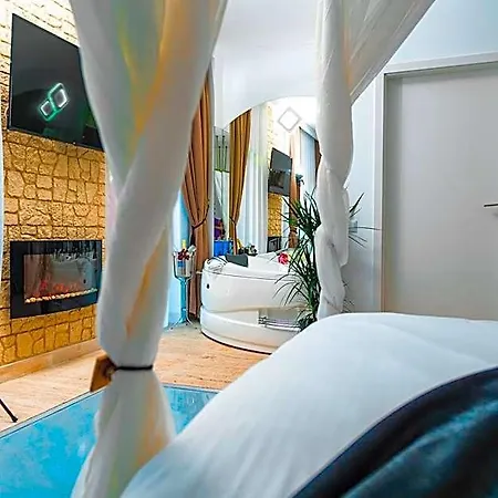 מלון דירות Puzzle Apartaments&studios 3*