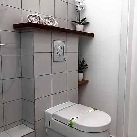 Puzzle Apartaments&studios קריובה