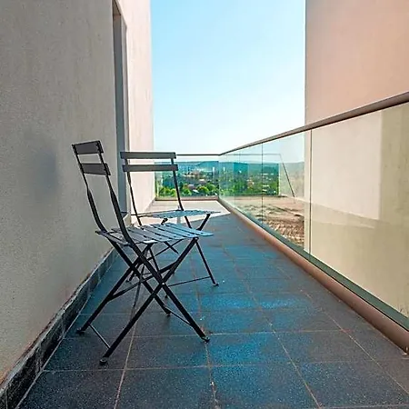 Puzzle Apartaments&studios קריובה