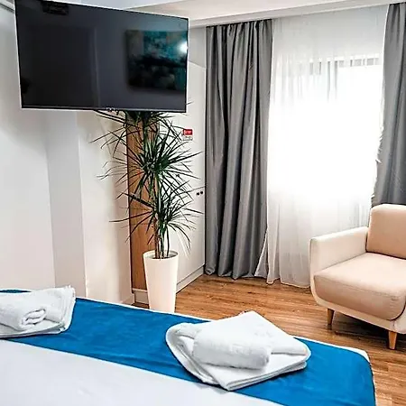Puzzle Apartaments&studios מלון דירות