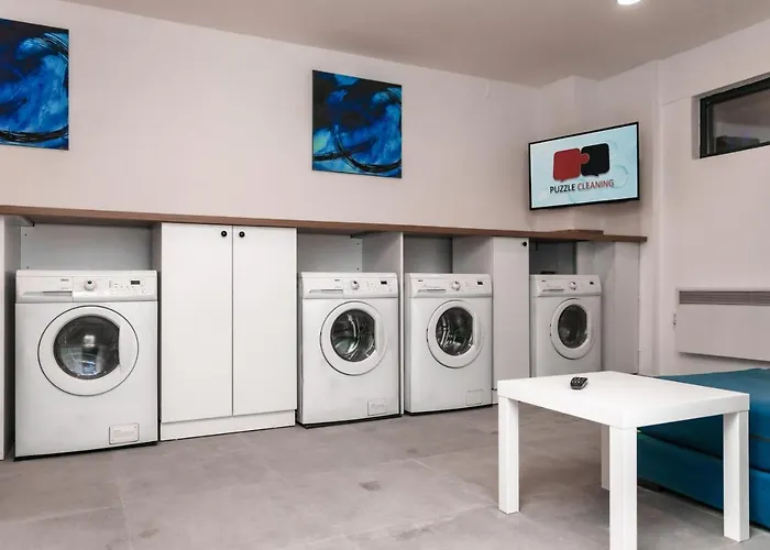 Puzzle Apartaments&studios 3* Craiova